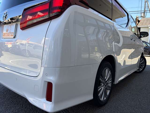 Toyota Alphard 12