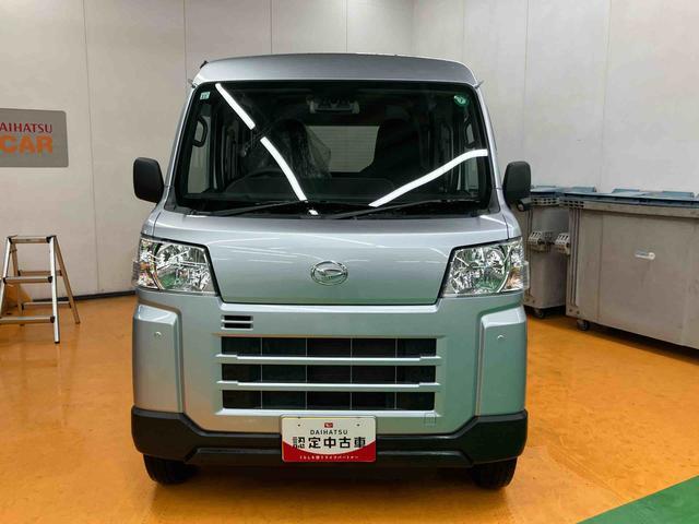 Daihatsu Hijet Cargo 11