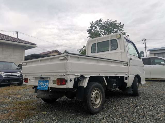 Daihatsu Hijet Truck 5