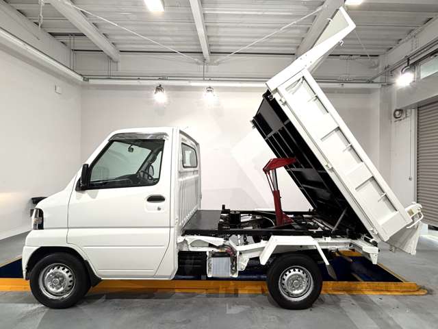 Mitsubishi Minicab Truck 4