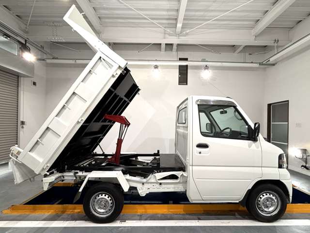 Mitsubishi Minicab Truck 7