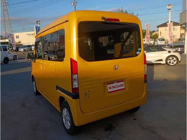 Honda N-VAN 8