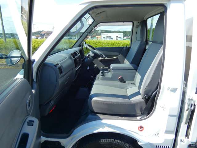 Mazda Bongo Truck 10