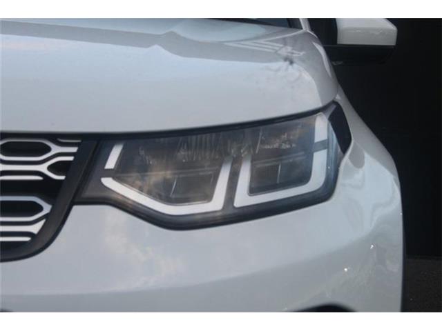 Land Rover Discovery Sport 11