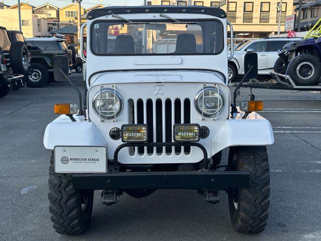 Mitsubishi Jeep 5