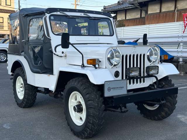 Mitsubishi Jeep 9