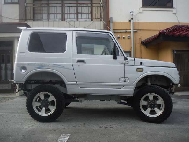 Suzuki Jimny 8