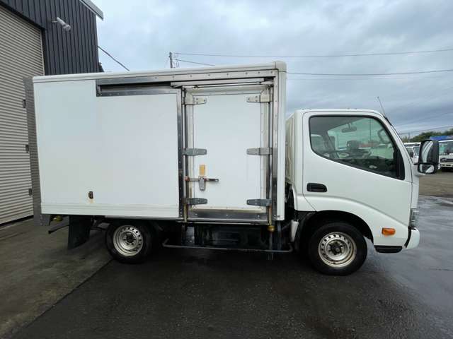 Toyota Dyna 4