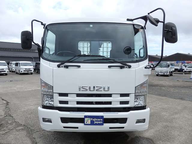 Isuzu Forward 5