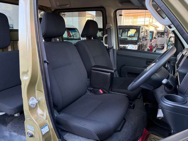 Daihatsu Hijet Deck Van 12