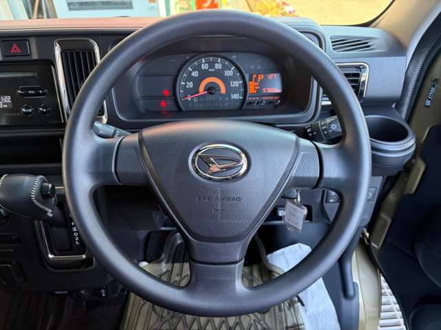 Daihatsu Hijet Deck Van 7