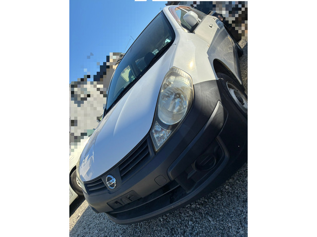Nissan AD 9
