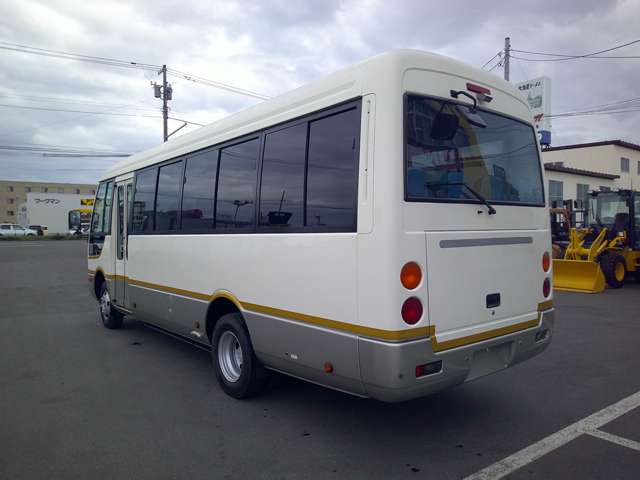 Mitsubishi Fuso Rosa 5