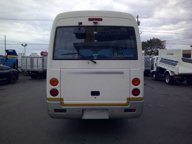 Mitsubishi Fuso Rosa 6