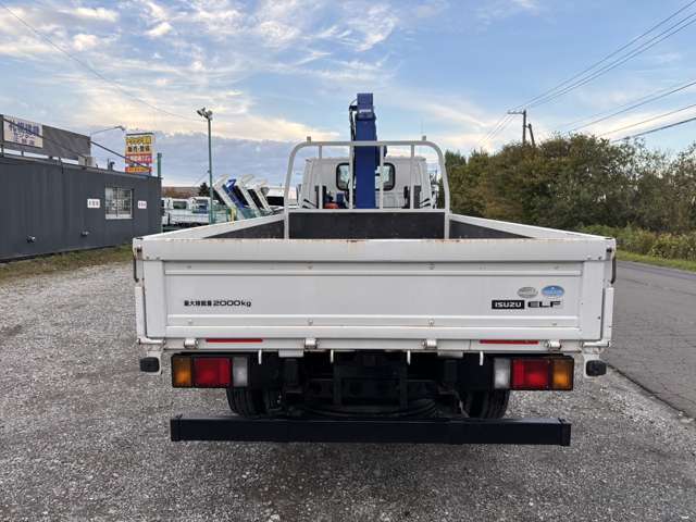 Isuzu Elf 7
