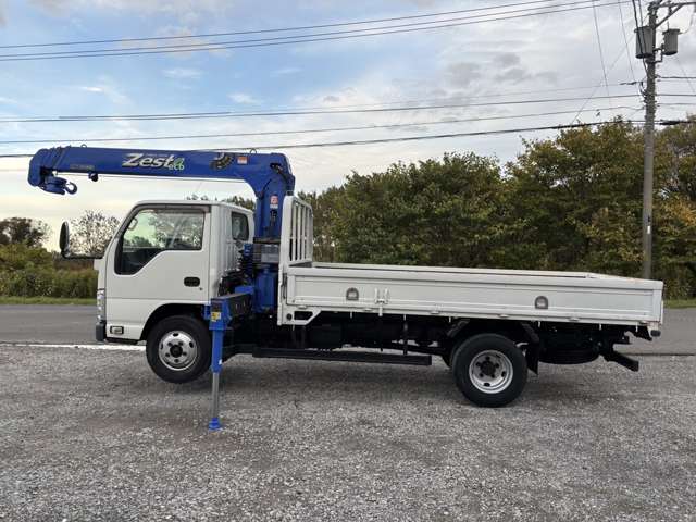 Isuzu Elf 9