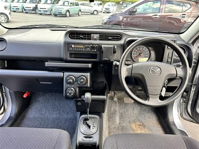 Mazda Familia Van 8
