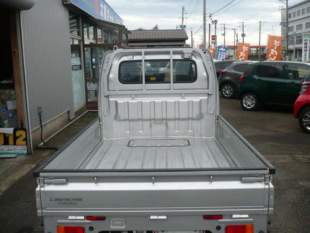 Mitsubishi Minicab Truck 12