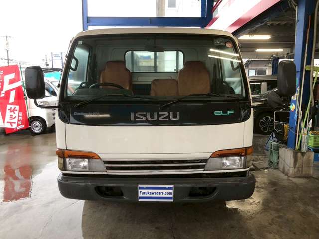 Isuzu Elf 2