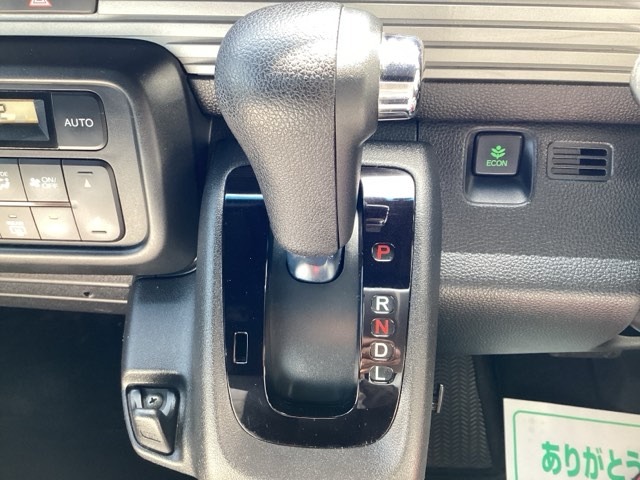 Honda N-VAN 11
