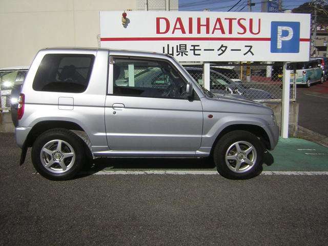 Mitsubishi Pajero Mini 2