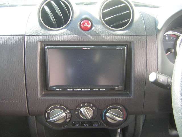 Mitsubishi Pajero Mini 3