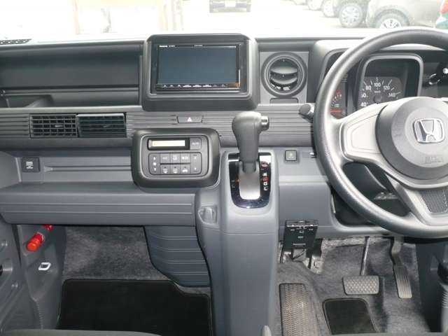 Honda N-VAN 4