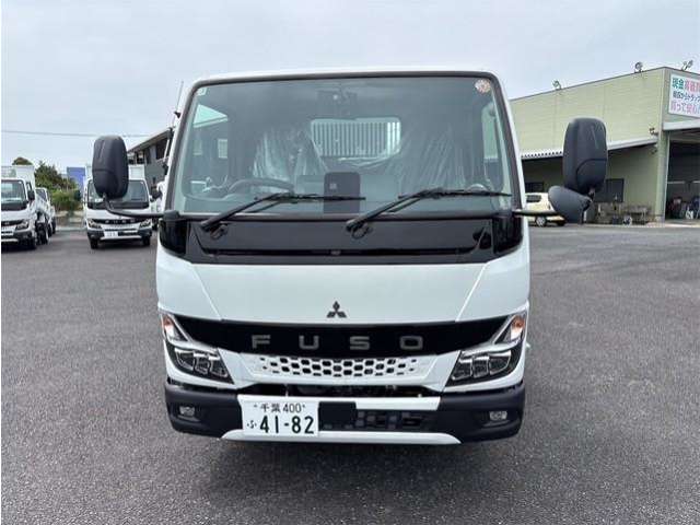 Mitsubishi Fuso Canter 2