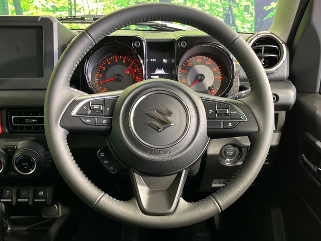 Suzuki Jimny 11