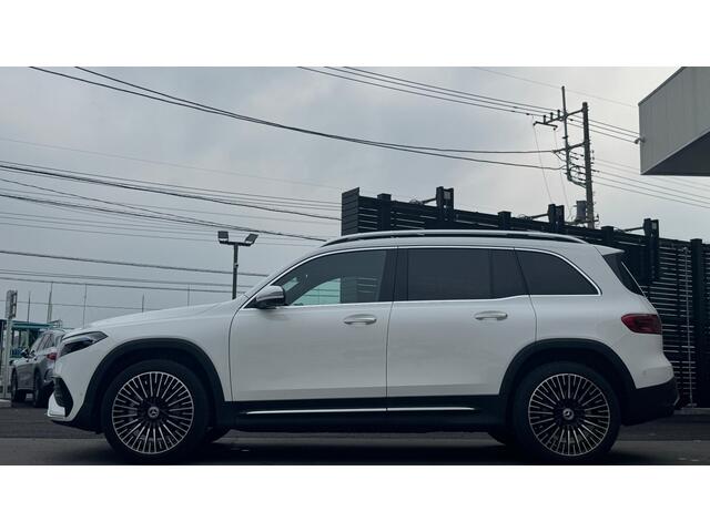 Mercedes-Benz EQB 3