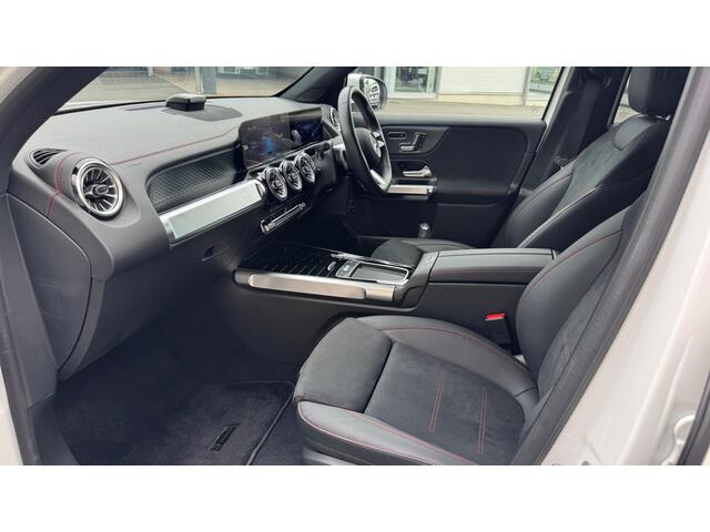 Mercedes-Benz EQB 10