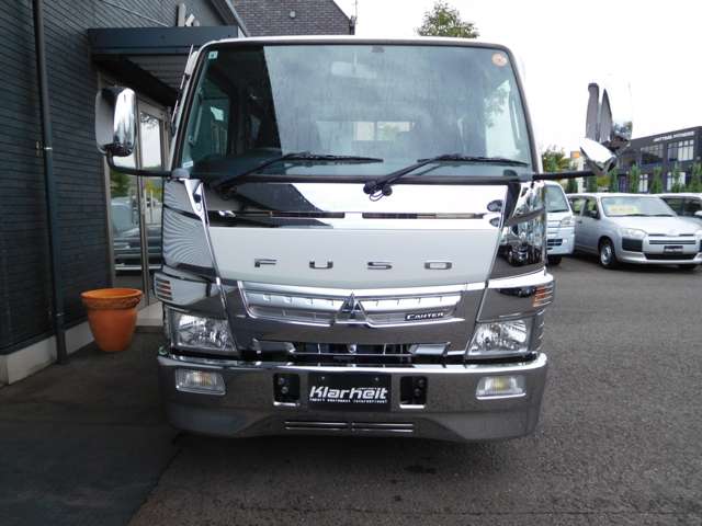 Mitsubishi Fuso Canter 2