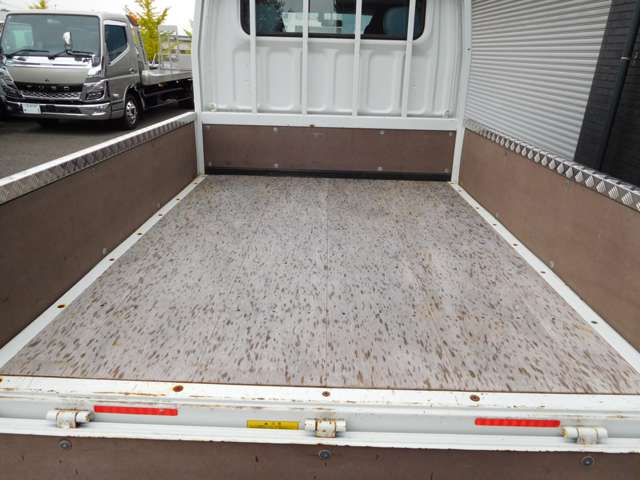 Mitsubishi Fuso Canter 7