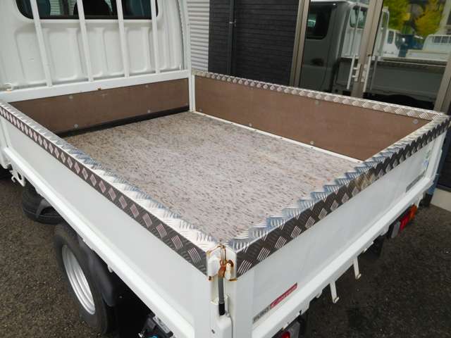 Mitsubishi Fuso Canter 8