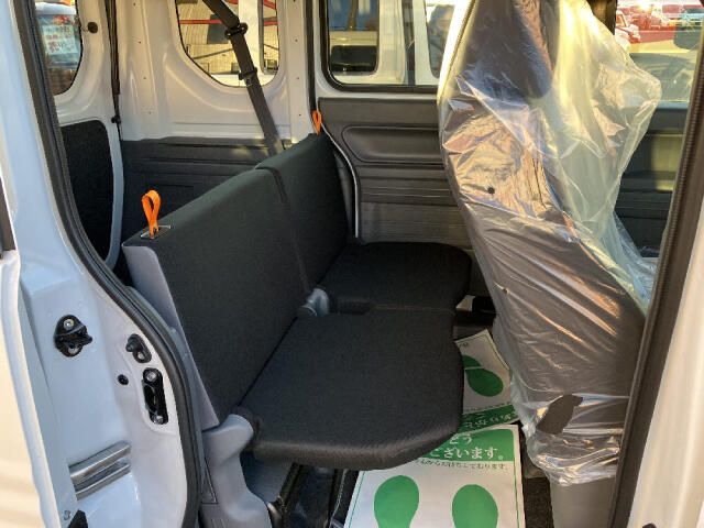 Honda N-VAN 11