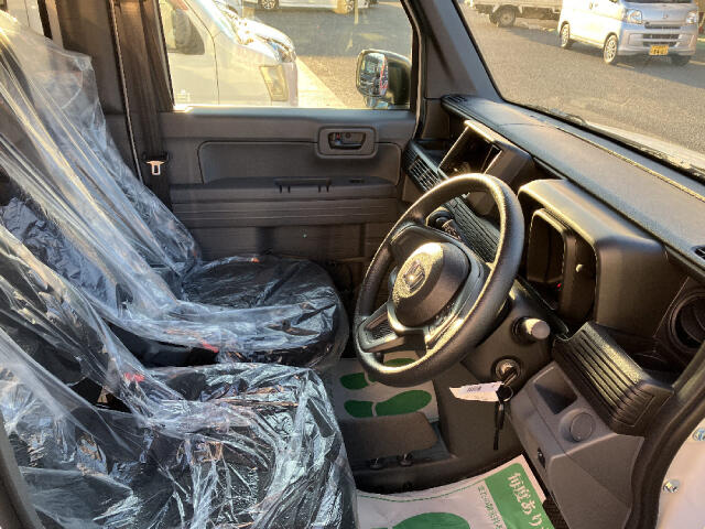 Honda N-VAN 12