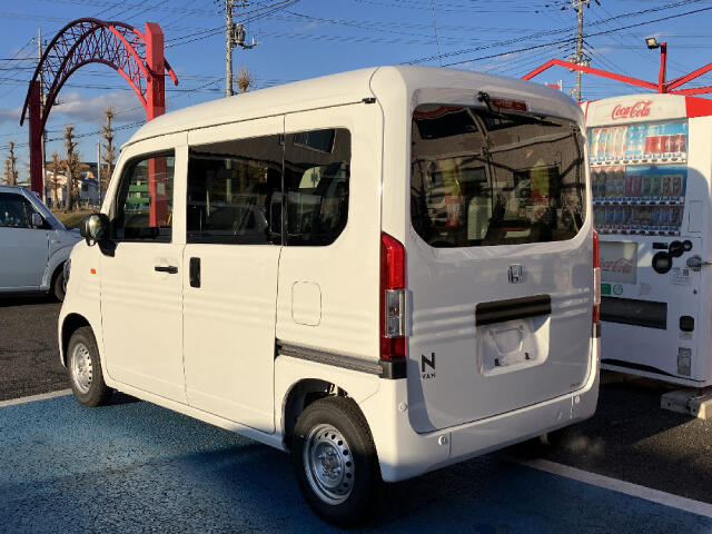 Honda N-VAN 9