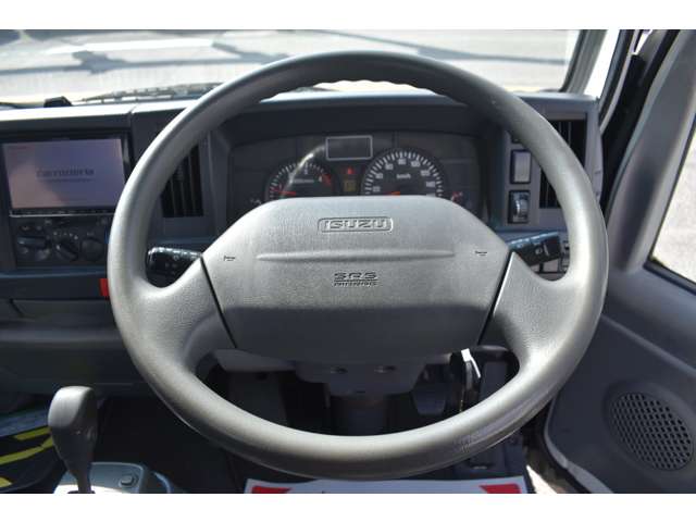 Isuzu Elf 5