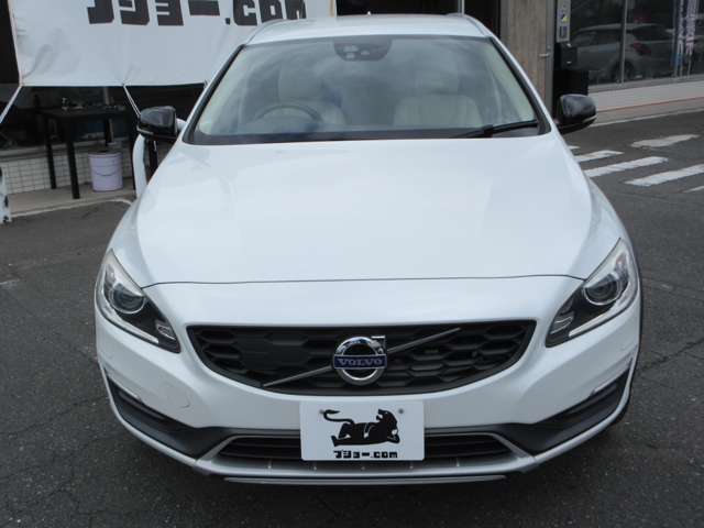 Volvo V60 Cross Country 8