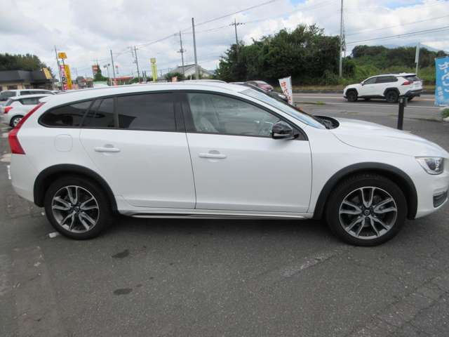 Volvo V60 Cross Country 10