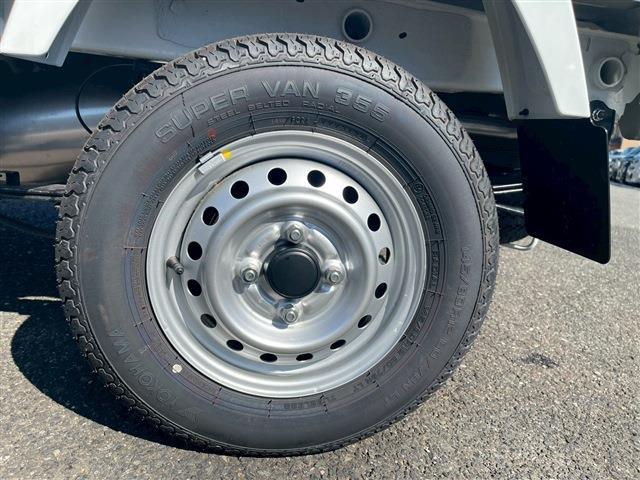 Nissan Clipper Truck 12