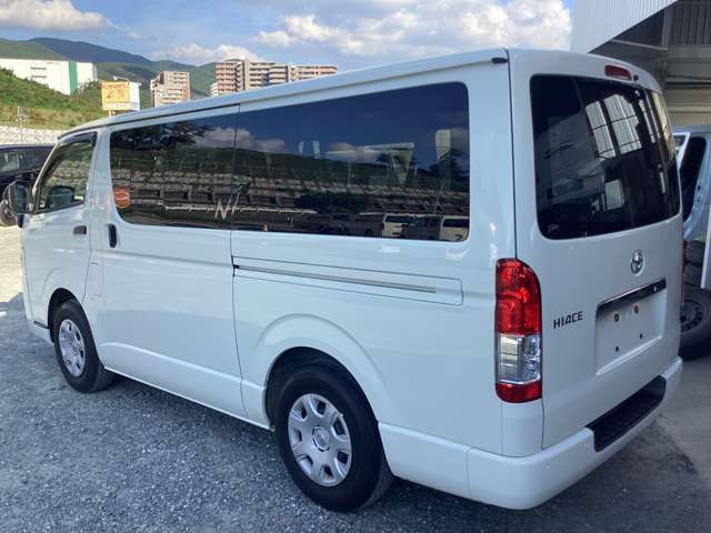 Toyota Hiace Van 3