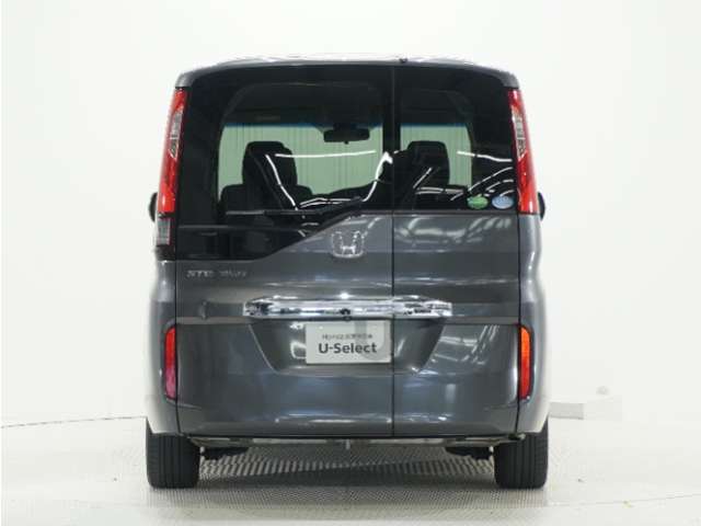 Honda Stepwgn 12