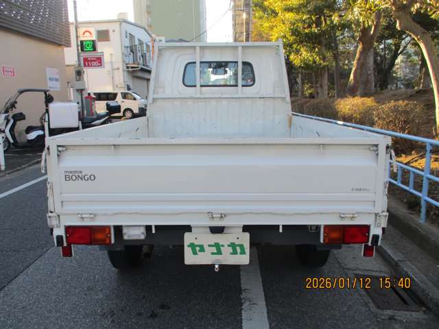 Mazda Bongo Truck 8