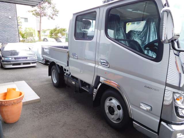 Mitsubishi Fuso Canter 4