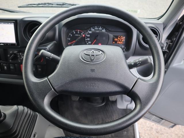 Toyota Dyna 4