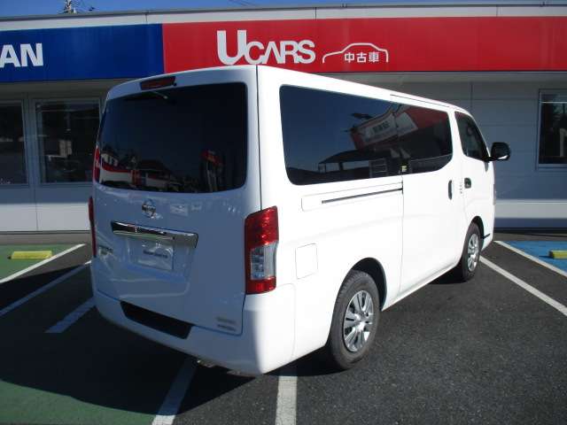 Nissan NV350 Caravan 2