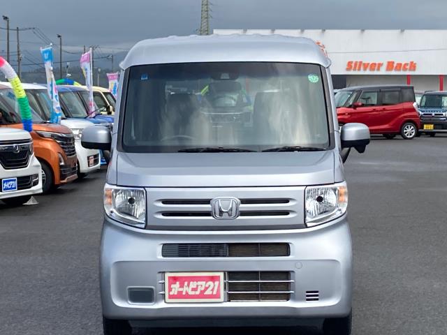Honda N-VAN 9