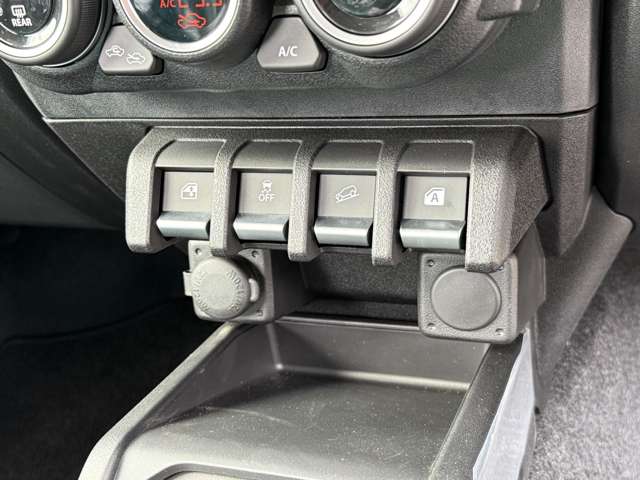 Suzuki Jimny Nomade 9