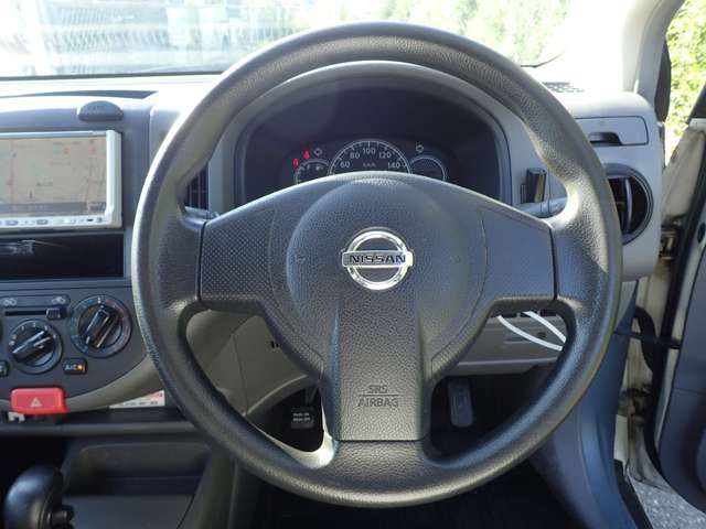 Nissan AD 10